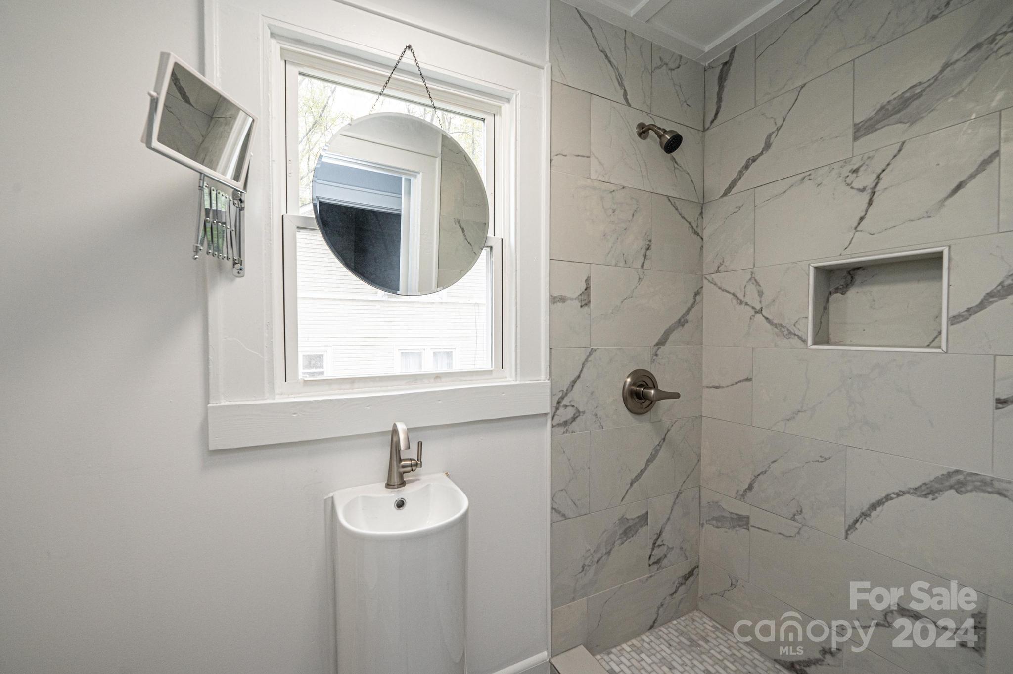 332 2nd Street Place SE