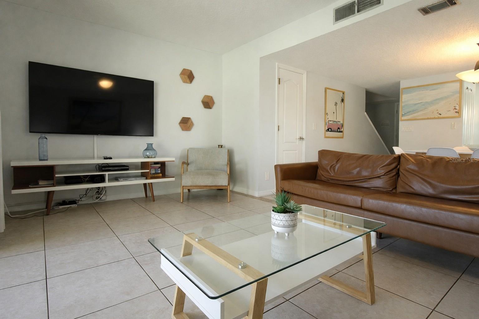 5200 Ocean Beach Boulevard 213