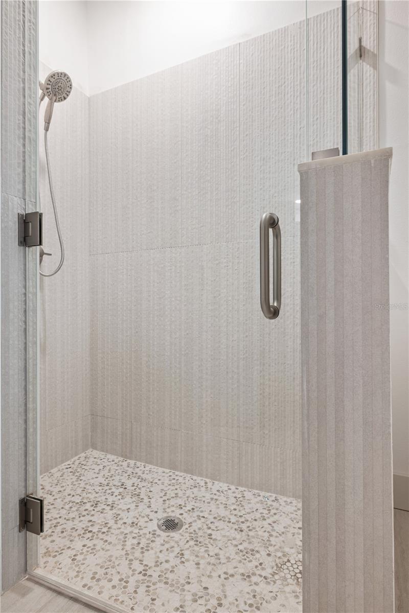 2727 W Chestnut Street