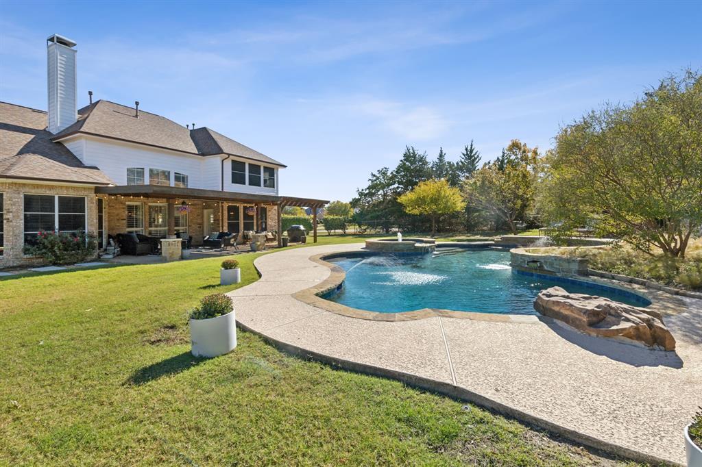 5801 Hathaway Drive