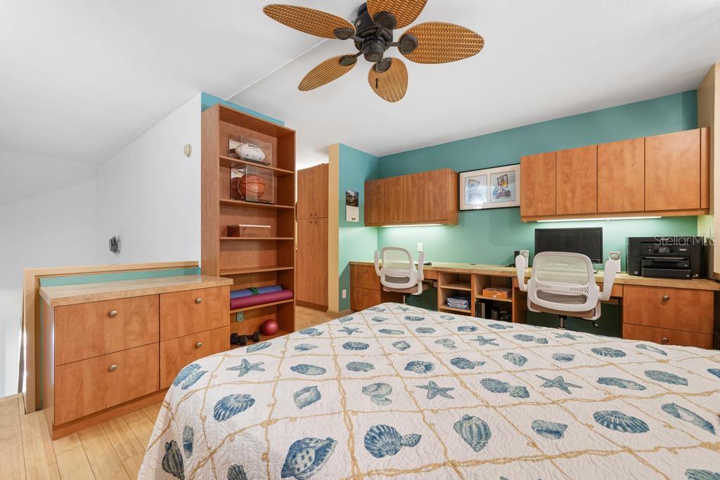 1007 Gulf Drive N 208