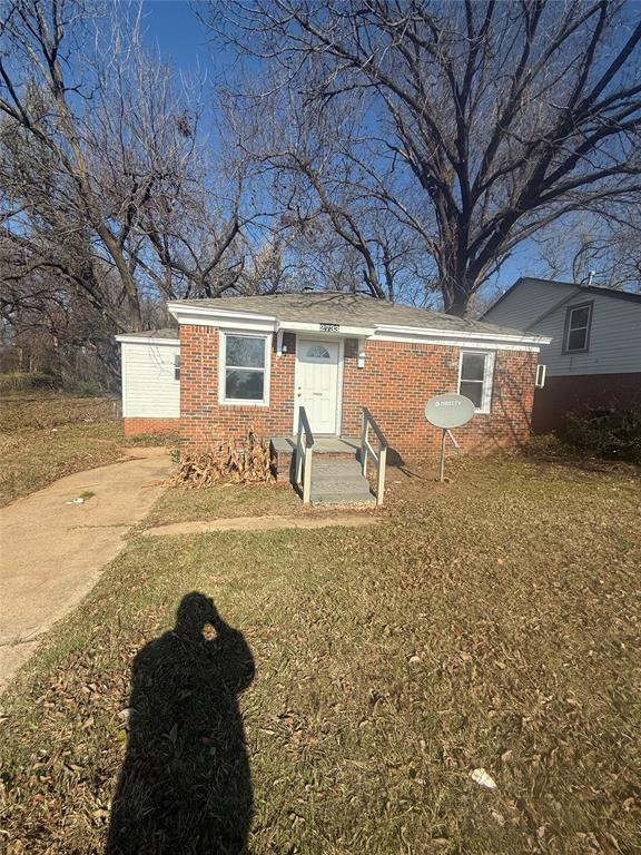 Welcome to 2733 NE Success Street, a well-located 2-bedroom home in Northeast Oklahoma City offering comfort, convenience, and great potential. This property features a functional layout with inviting living spaces, making it ideal for first-time buyers, downsizers, or investors.The home offers a cozy living area, two well-sized bedrooms, and a practical kitchen with ample cabinet space. Outside, enjoy a manageable yard with room for outdoor living, pets, or future improvements.Conveniently situated with easy access to major highways, shopping, dining, and downtown Oklahoma City, this home provides an excellent opportunity for homeownership or rental income in a growing area.Schedule your showing today and see the possibilities at 2733 NE Success Street.