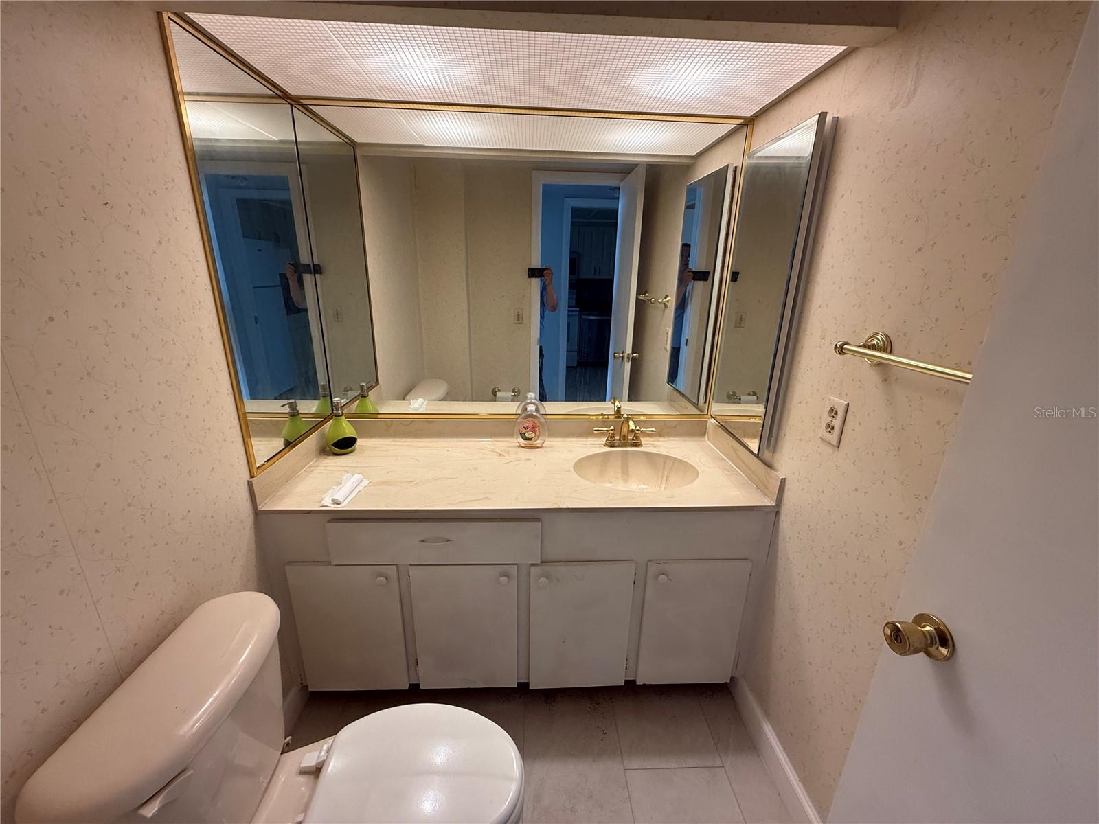 2618 Cove Cay Drive 808