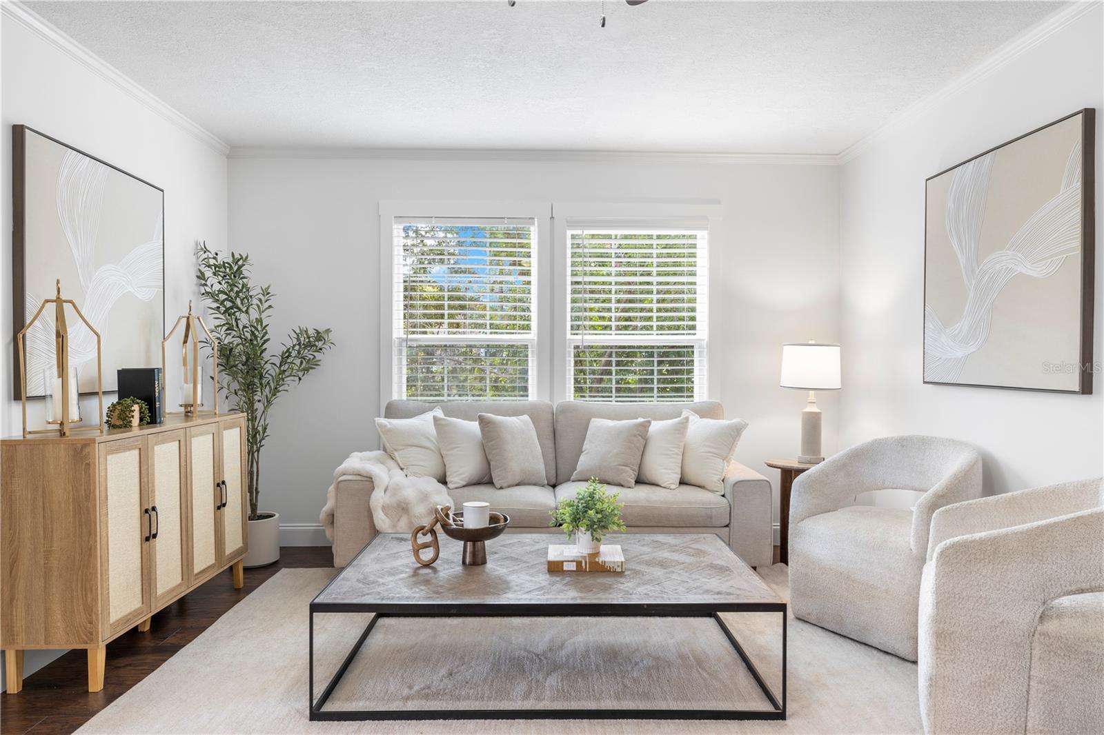 4009 N Seminole Avenue