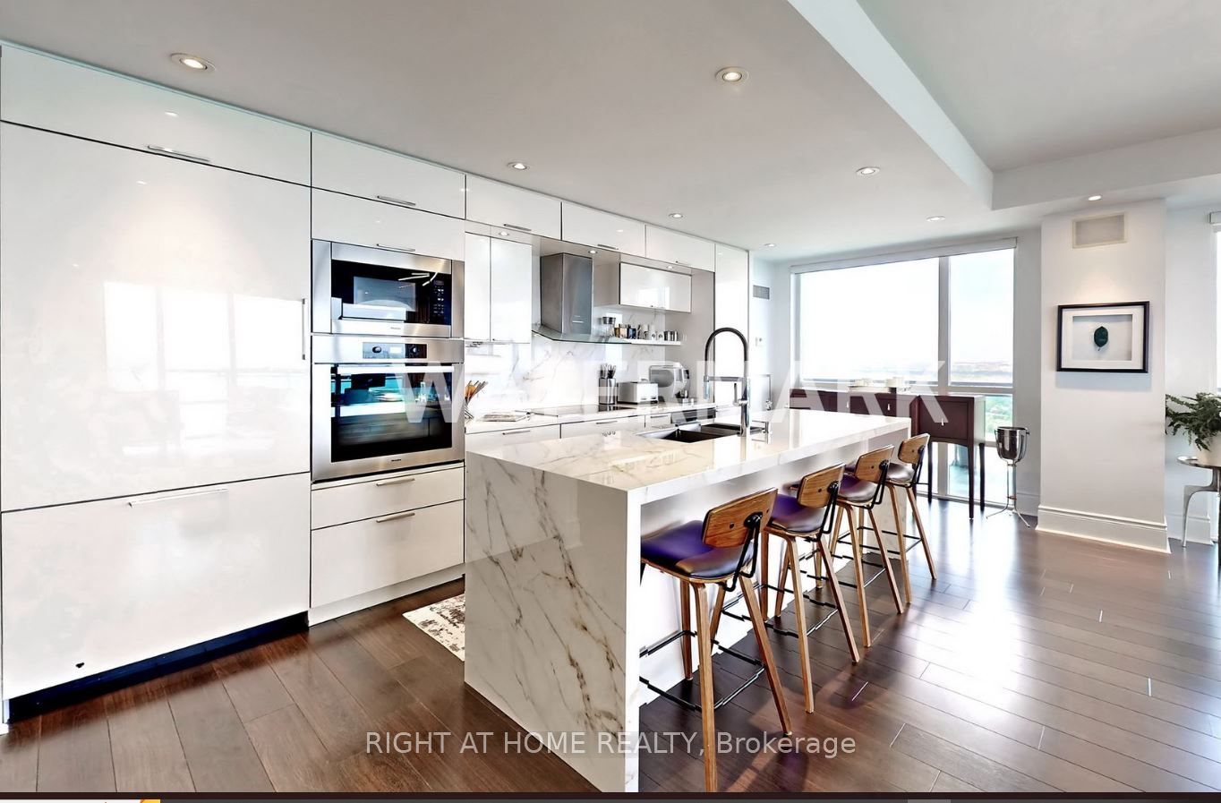 16 Brookers Lane Lph04