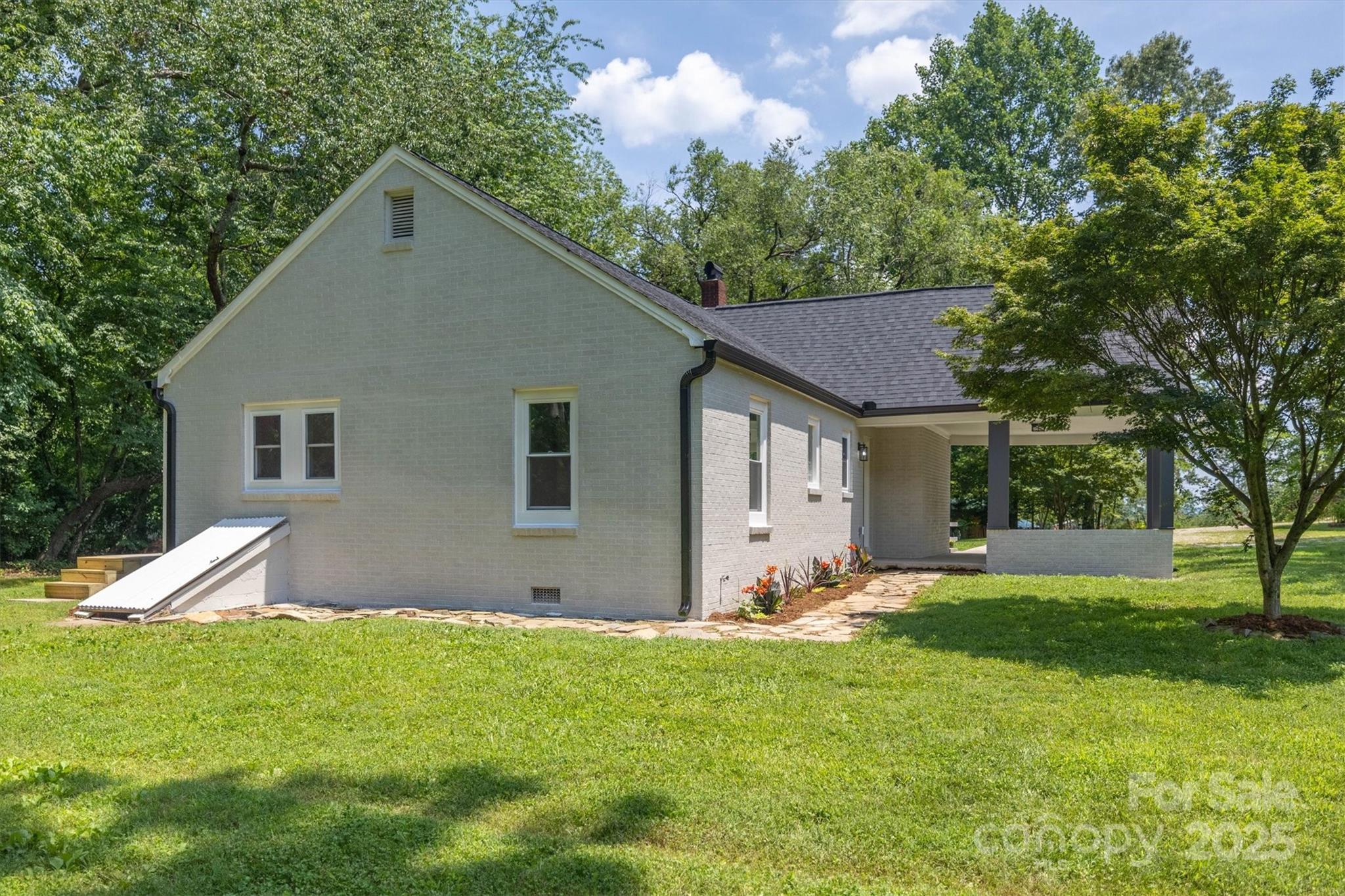 835 Vine Arden Road