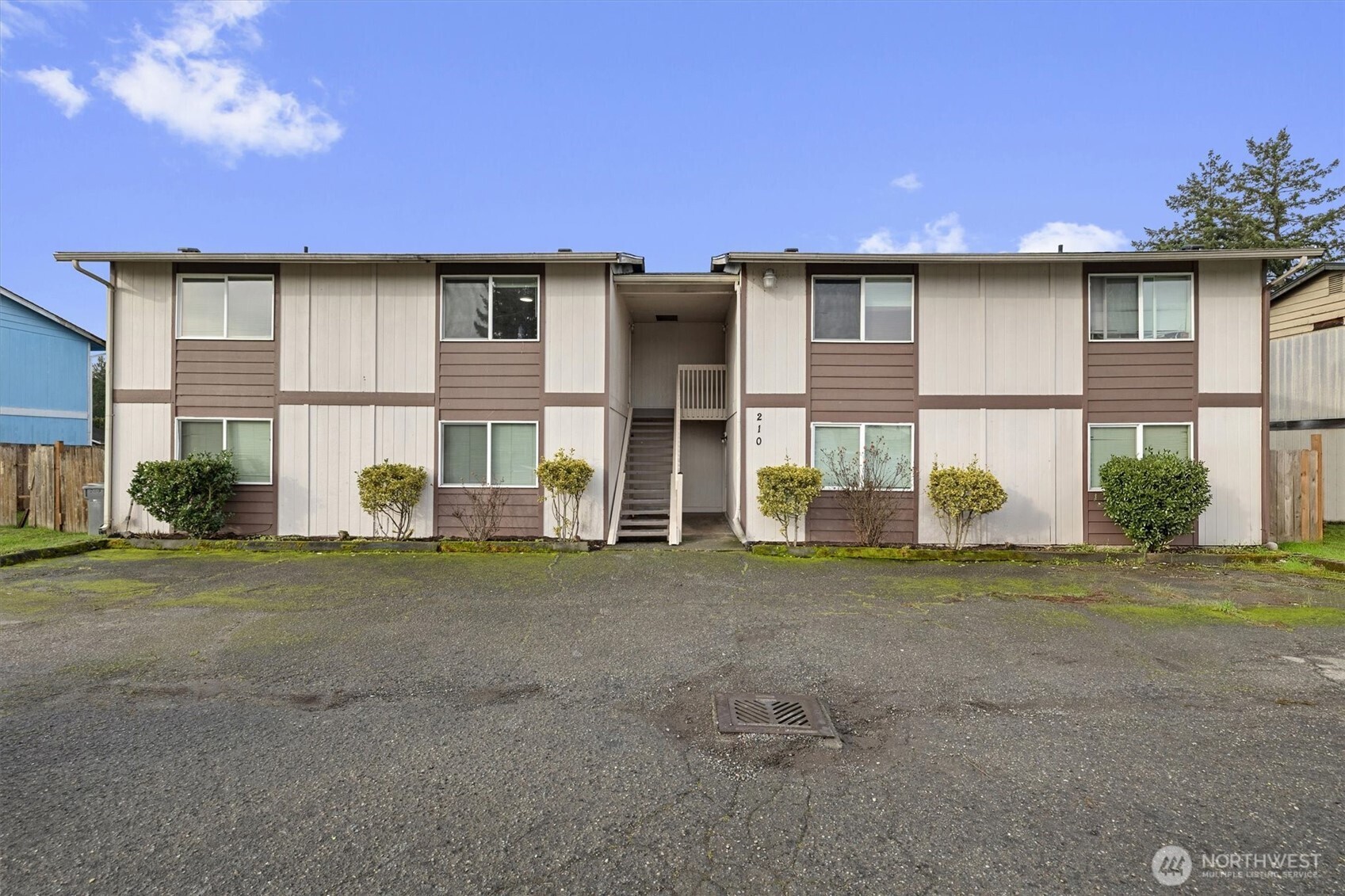 210 Chicago Boulevard S