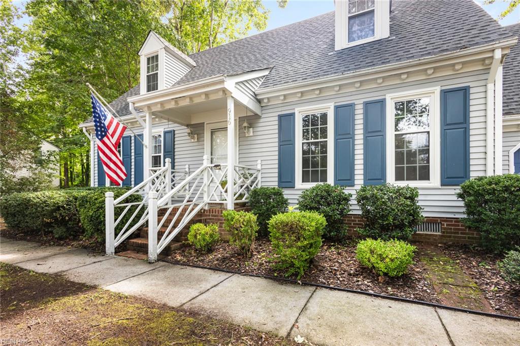 916 Oxford Drive, Virginia Beach, VA 