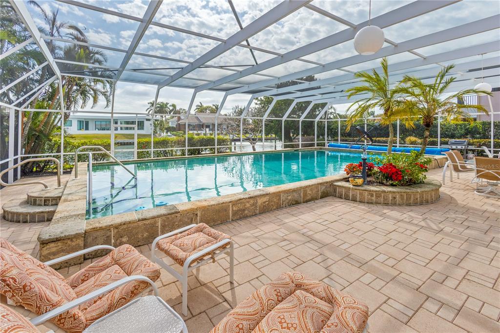 700 Old Compass Road