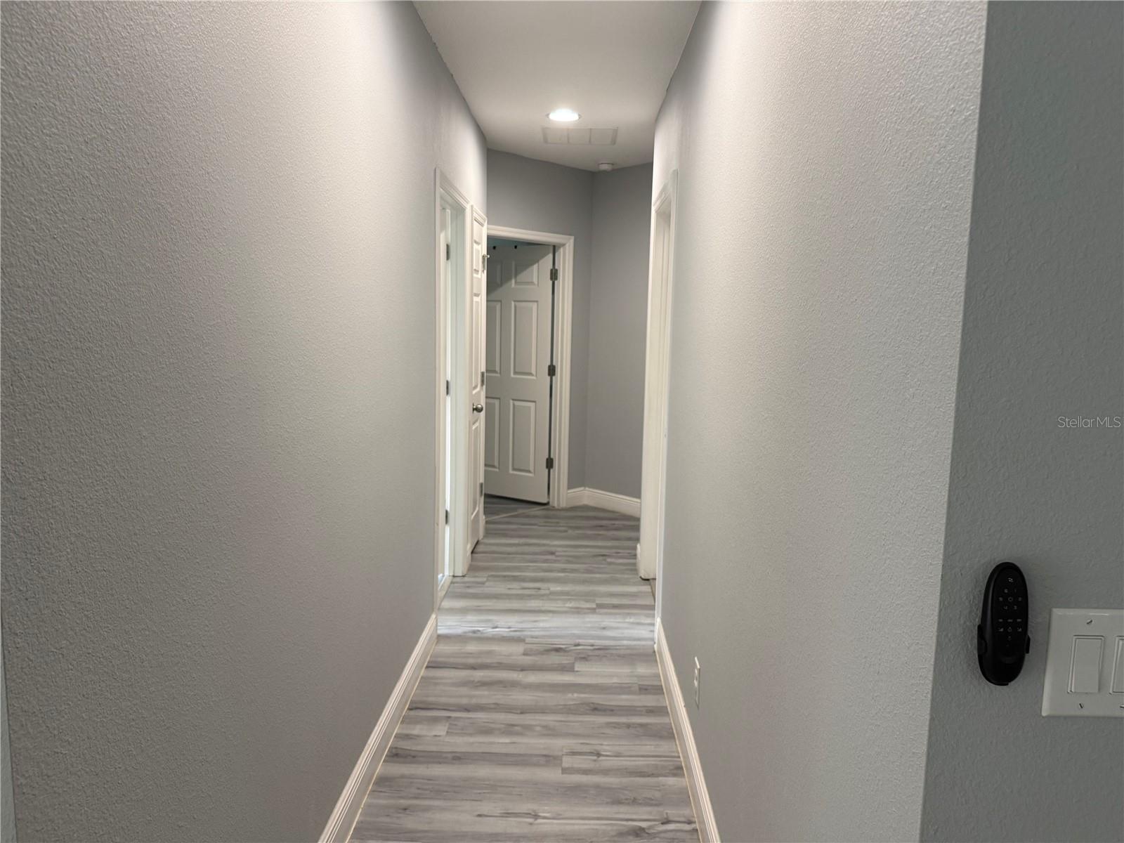 2600 Wadeview Loop