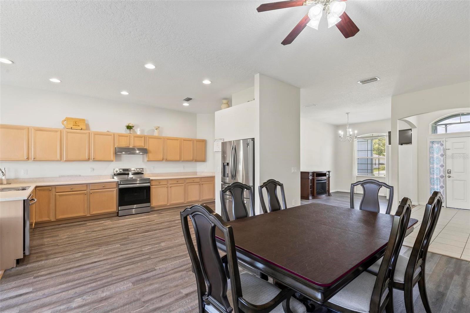 18 Buttonwood Lane