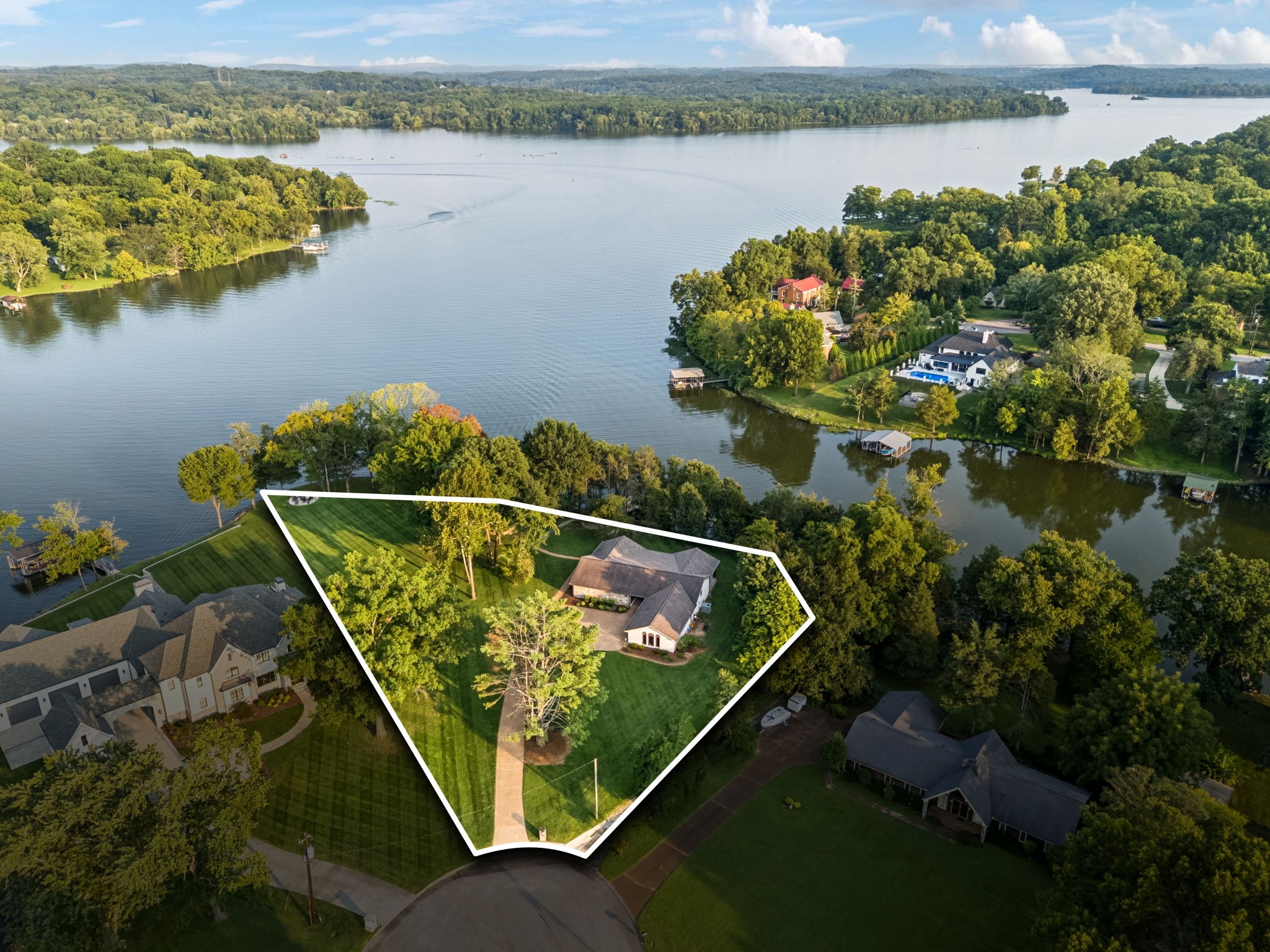 150 Grassland Dr