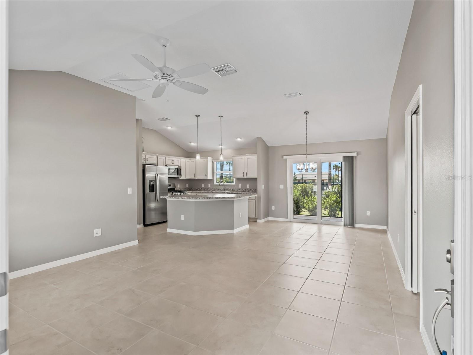 2816 Navy Hill Circle