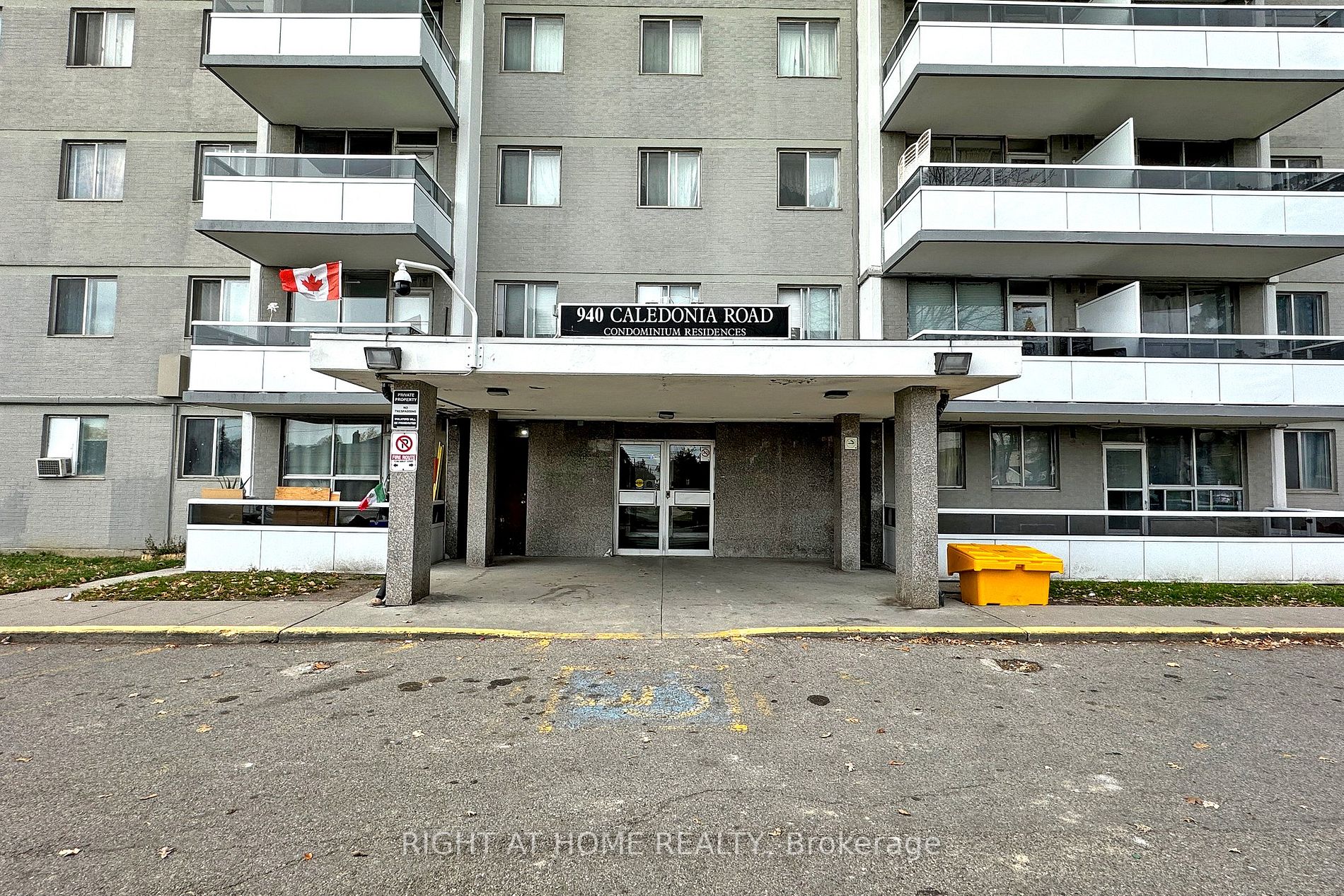 940 Caledonia Rd 1212