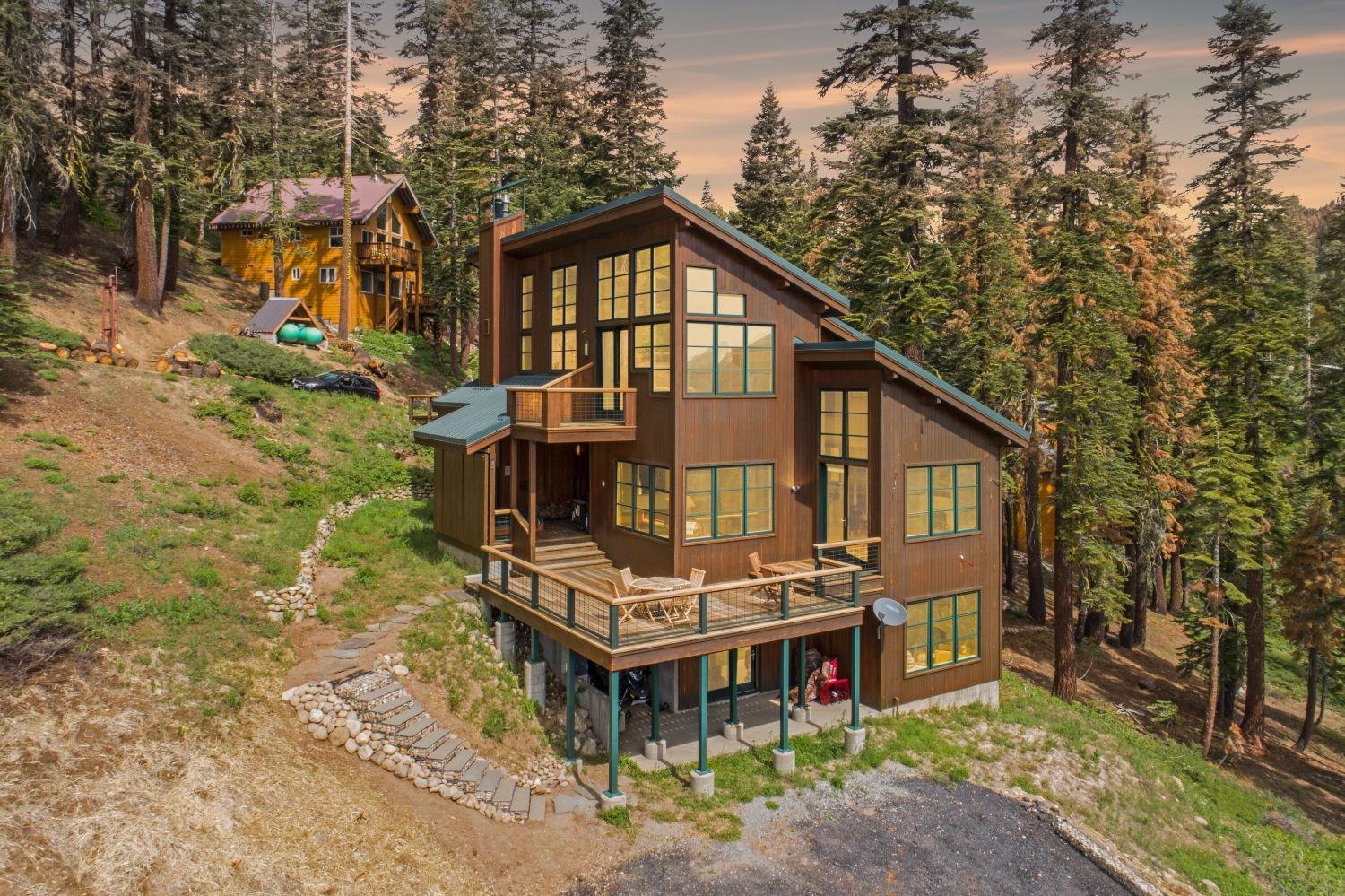 414 Avalanche Road 421