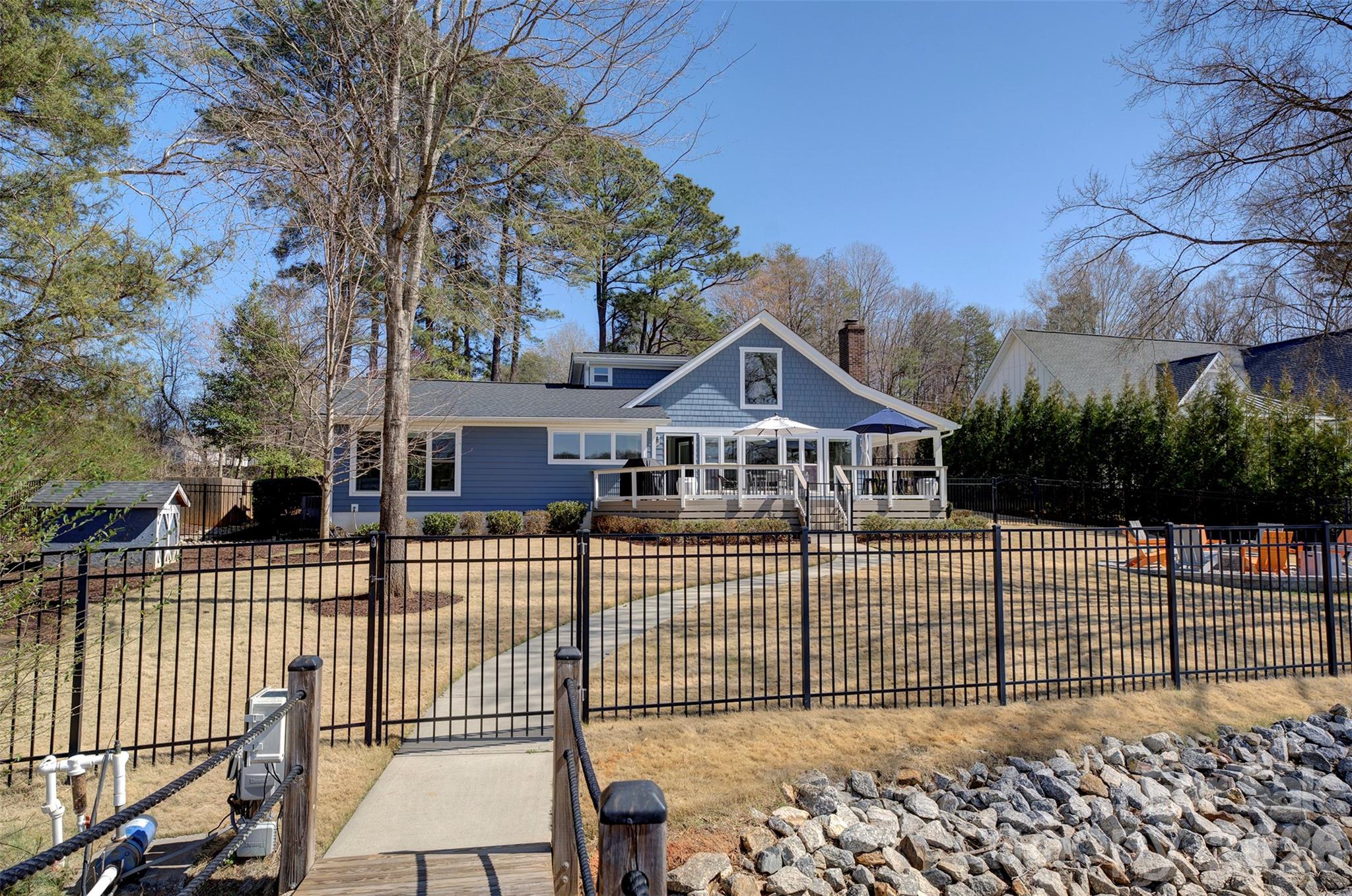 6852 Locke Drive