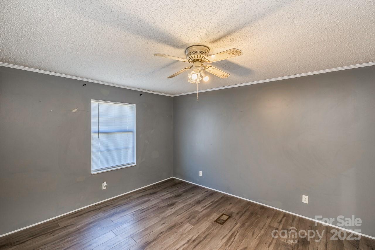 398 W V Thompson Road