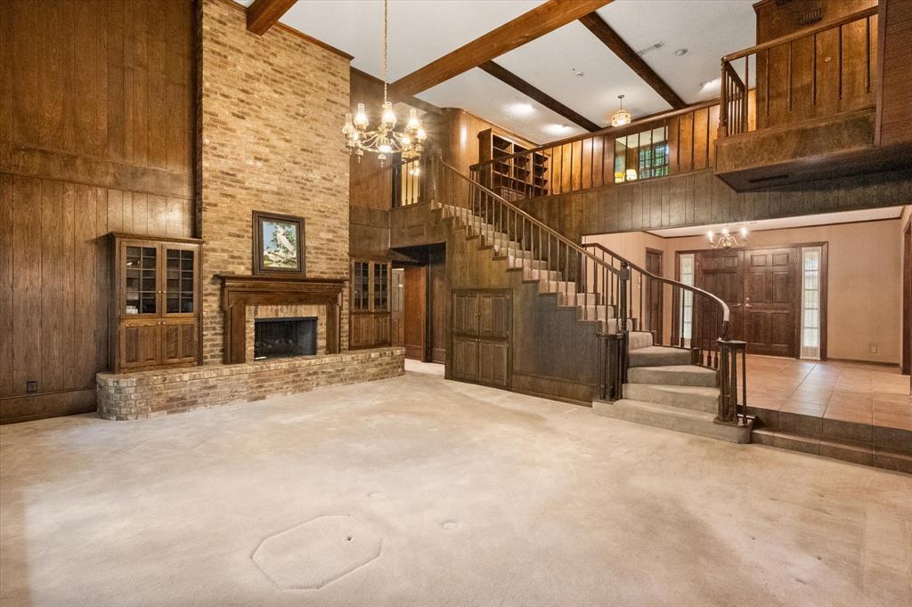2114 Cross Creek Court