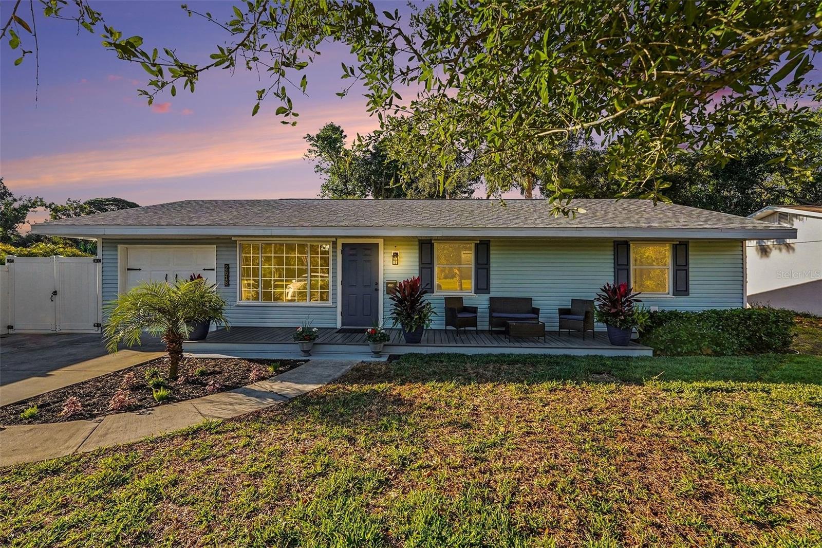 2616 Fairway Avenue S