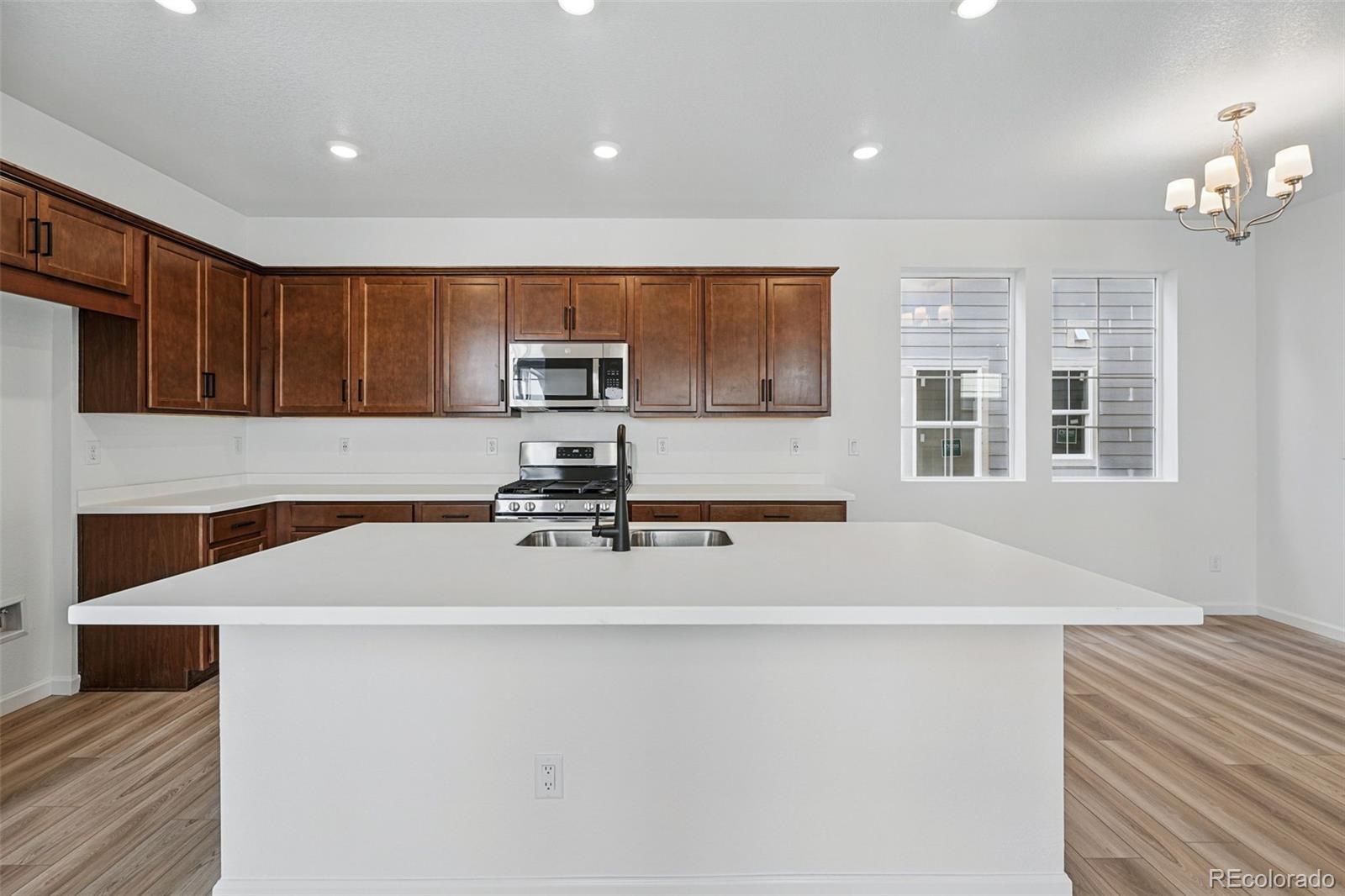 3334 N Catawba Way