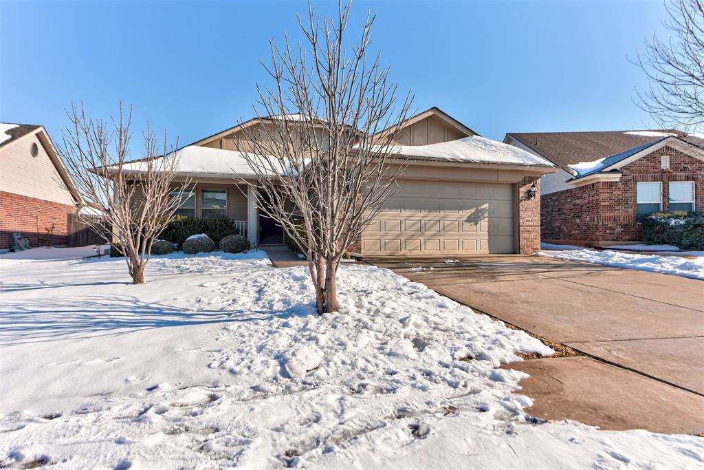 Welcome to this inviting 3-bedroom, 2-bath home with a desirable split floorplan and flexible living spaces. Enjoy relaxing on the covered front and back patios, perfect for morning coffee or entertaining. The kitchen features quartz countertops, a travertine backsplash, a convenient eating area, and a large pantry for extra storage. Throughout the home you’ll find beautiful mixed woodwork and an abundance of natural light. The primary suite includes a ceiling fan and walk-in closet with custom shelving that provides great organization.  A versatile FLEX SPACE offers endless possibilities—ideal for a home office, play area, sitting room, or hobby space. Move-in ready and full of charm, this home is ready for its next owner to enjoy!