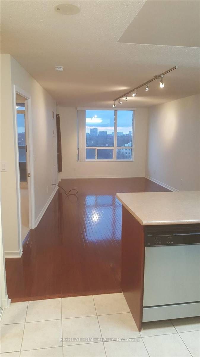 503 Beecroft Rd 1011