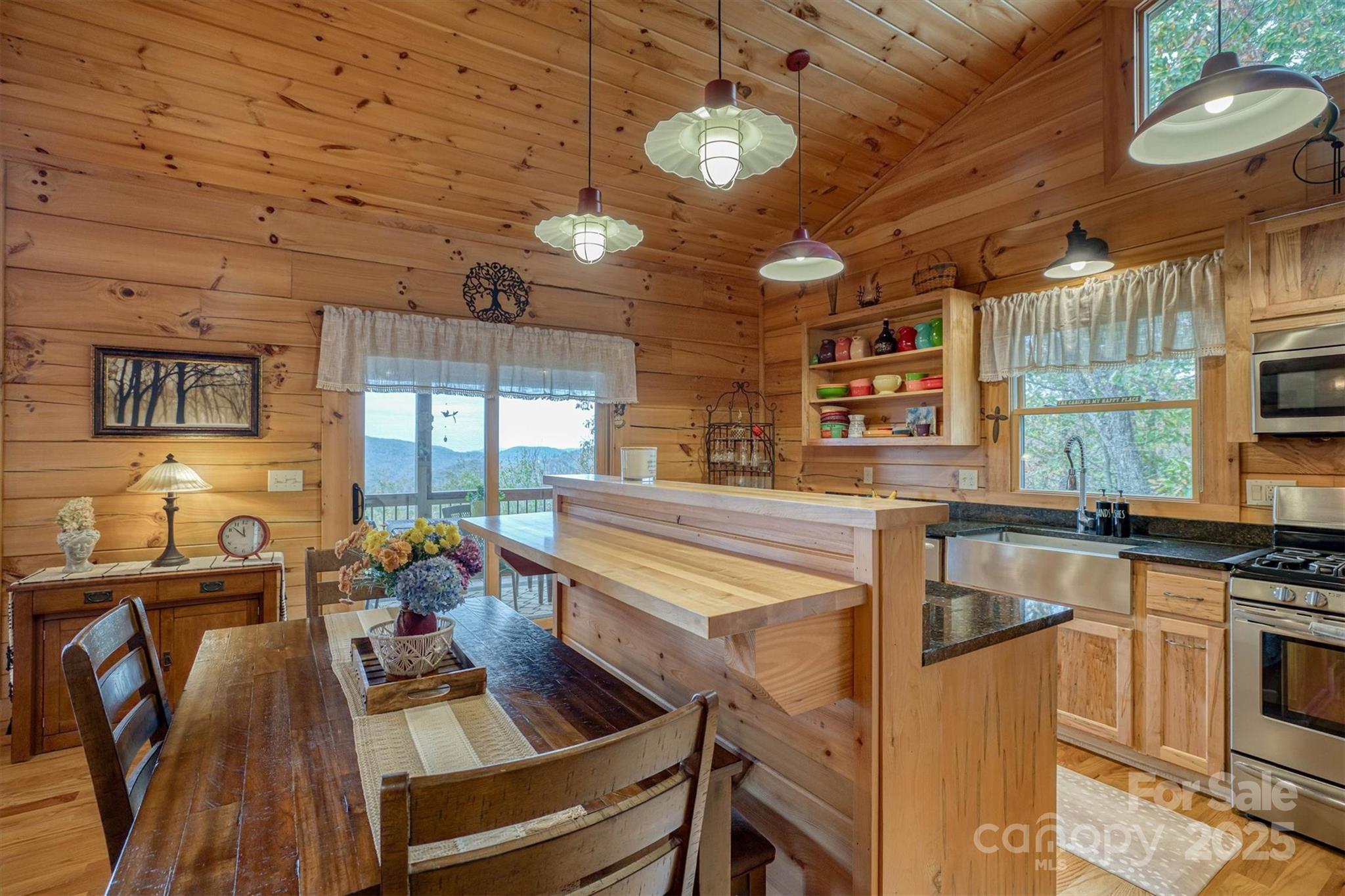 72 Valley View Trail