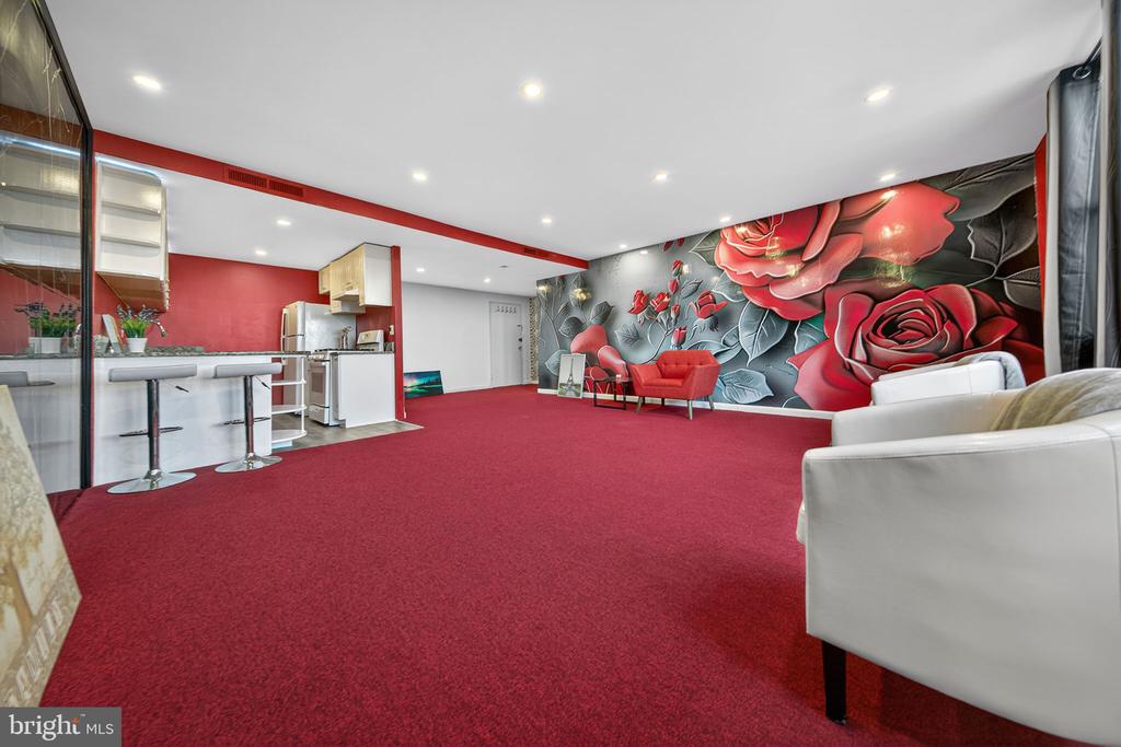 4600 Duke Street 526