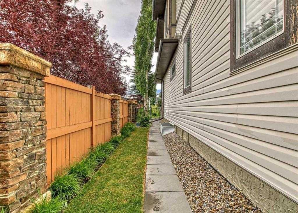 5 Panatella Square NW