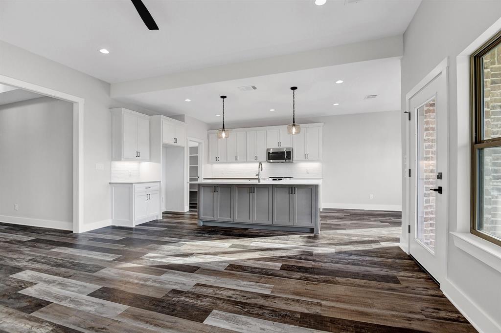 1808 Aleia Cove