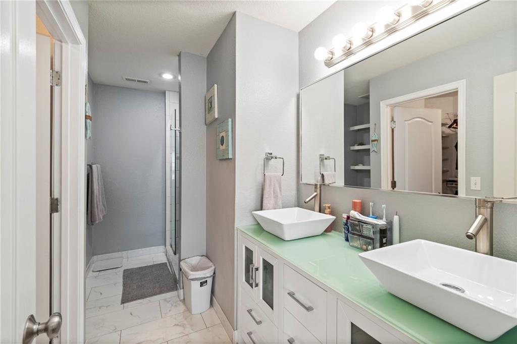 4004 NW 94th Terrace