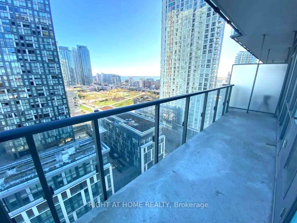 170 Fort York Blvd 1504