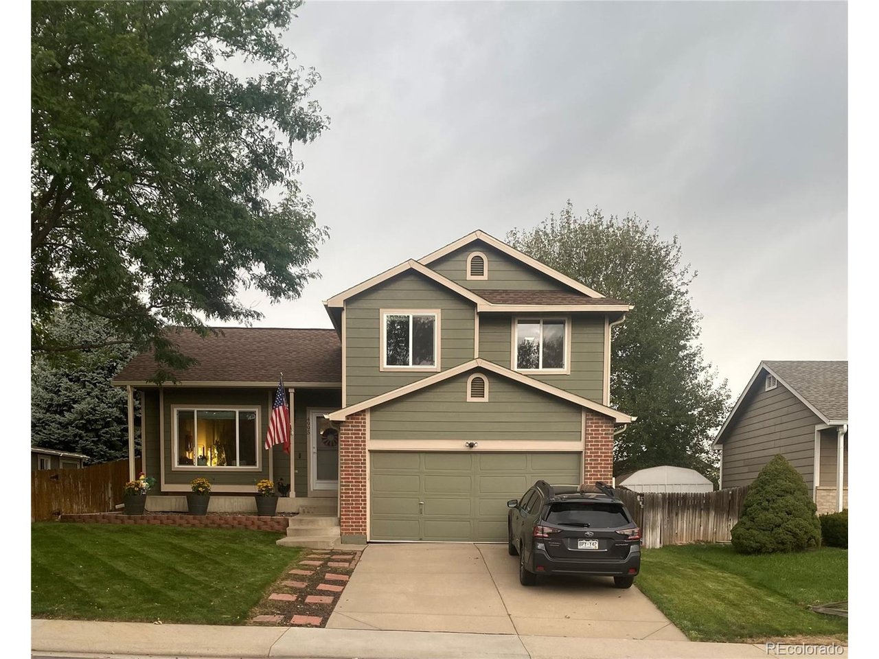 THIS STELLAR HOME ALSO HAS A VA ASSUMABLE LOAN UNDER 3% .. THIS BEAUTIFULLY MANICURED HOME RECENTLY PAINTED SHOWS PRIDE OF OWNERSHIP.. INSIDE YOU WILL FIND UPDATED KICJEN WITH GRANITE COUNTERS, STAINLESS APPLIANCES INCLUDING GAS STOVE. HARDWOOD PLANK FLOORS THROUGH OUT. BATHROOMS HAVE BEEN UPDATED AS WELL. BUYER WILL NEED TO PUT ENOUGH DOWN TO COVER GAP OR ALSO HAVE A GAP LOAN. COVETED  CHERRY CREEK SCHOOLS AND GREAT LOCATION.