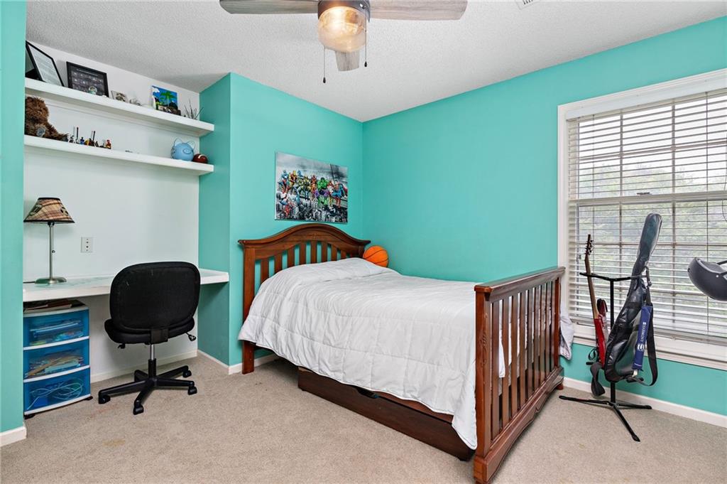 9407 W 124th Terrace