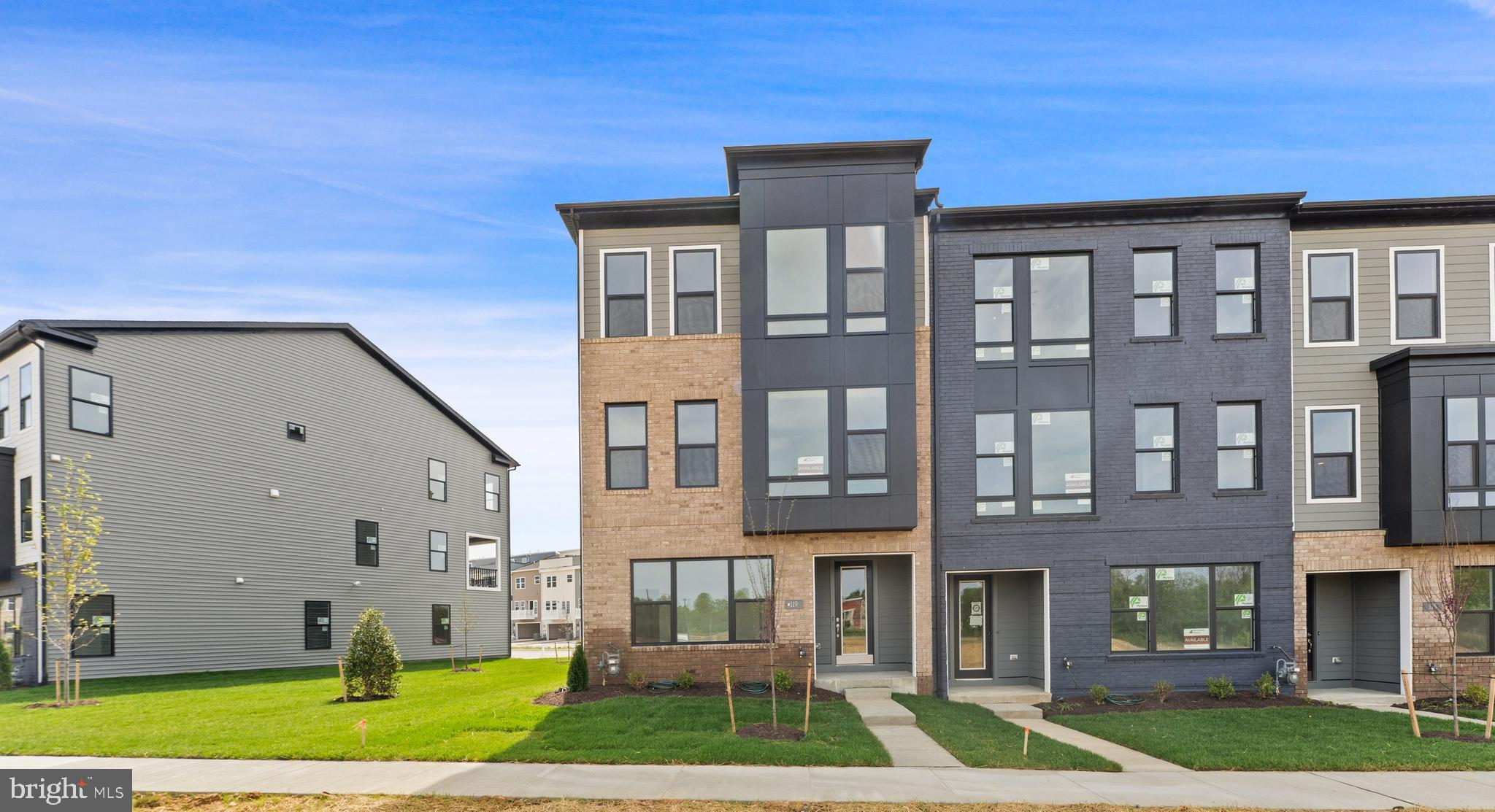 119 Summit Point Boulevard 16J
