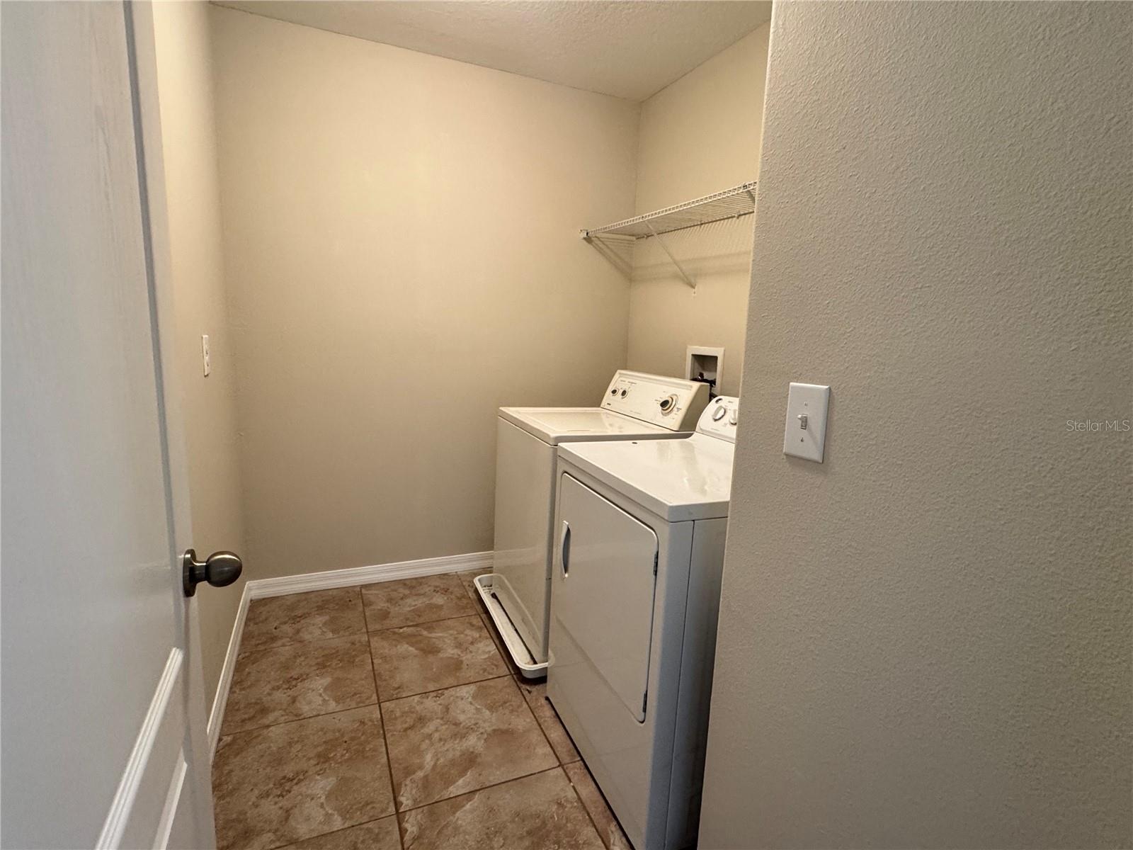 2711 Garden Falls Drive