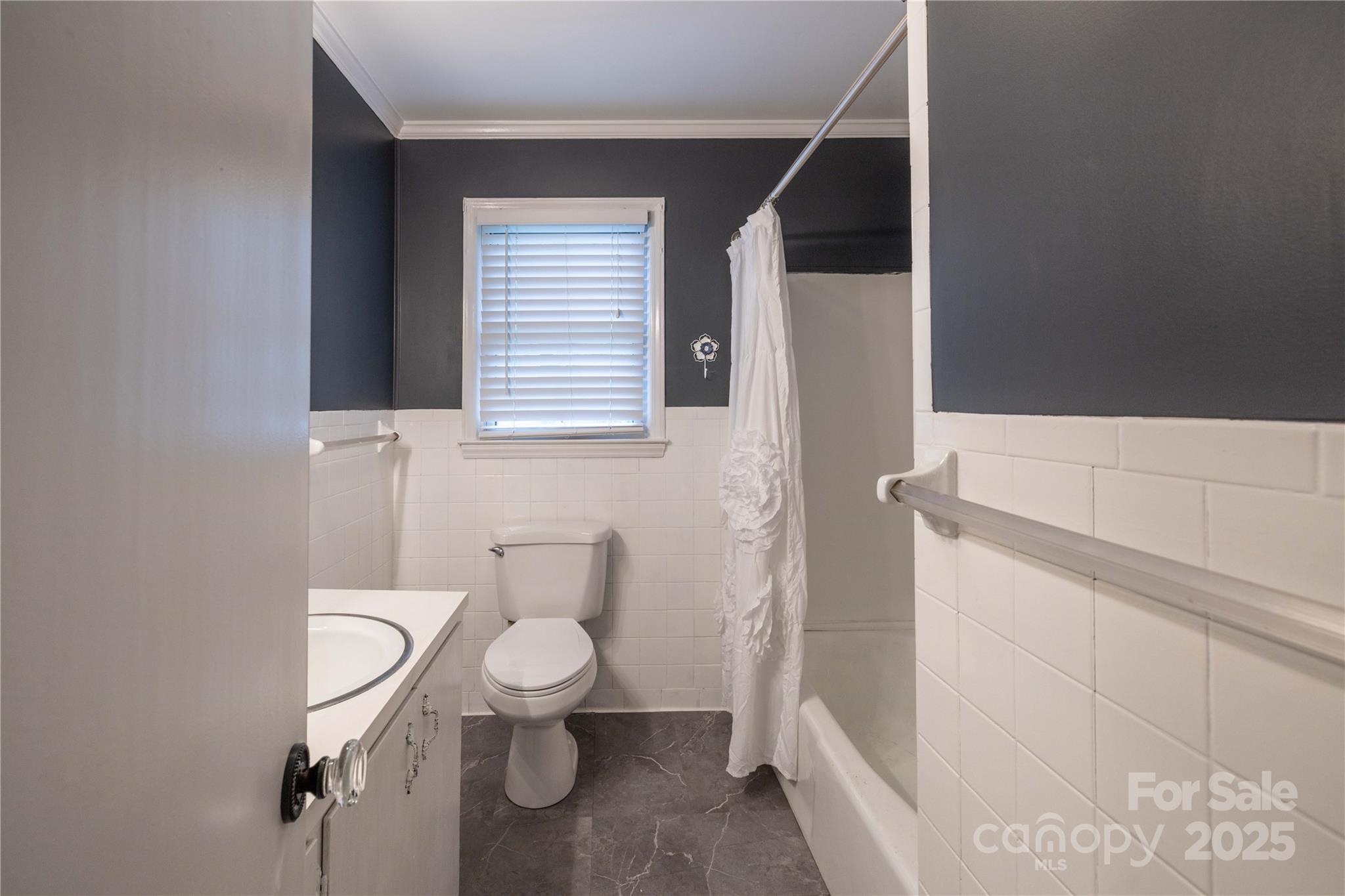 135 Robedo Road