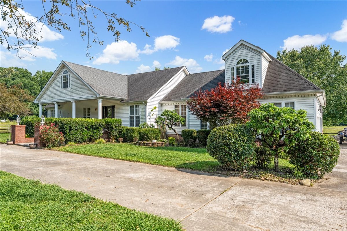 431 Jack Thomas Dr — sold