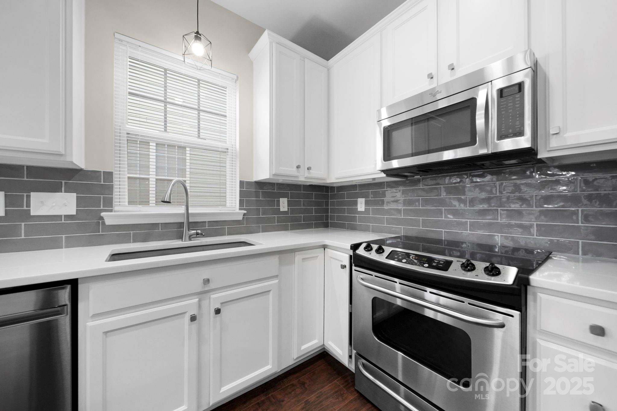 136 E Morehouse Avenue