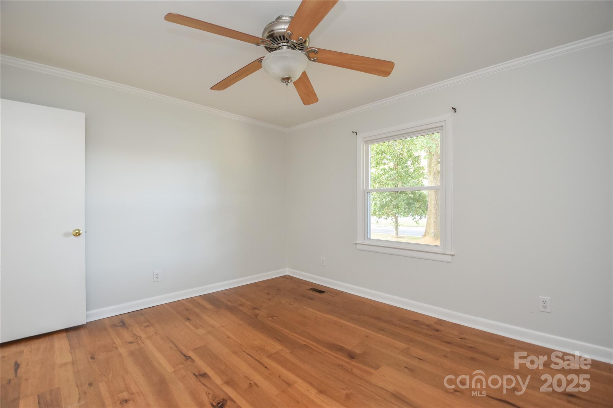 846 S Magnolia Street