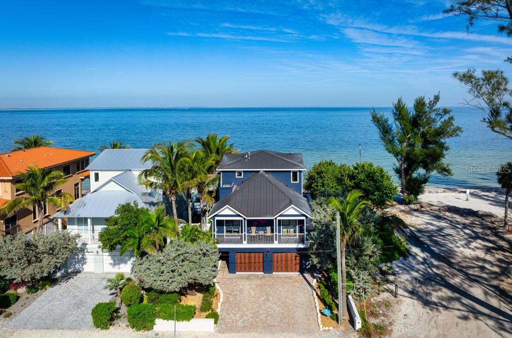 915 N Shore Drive
