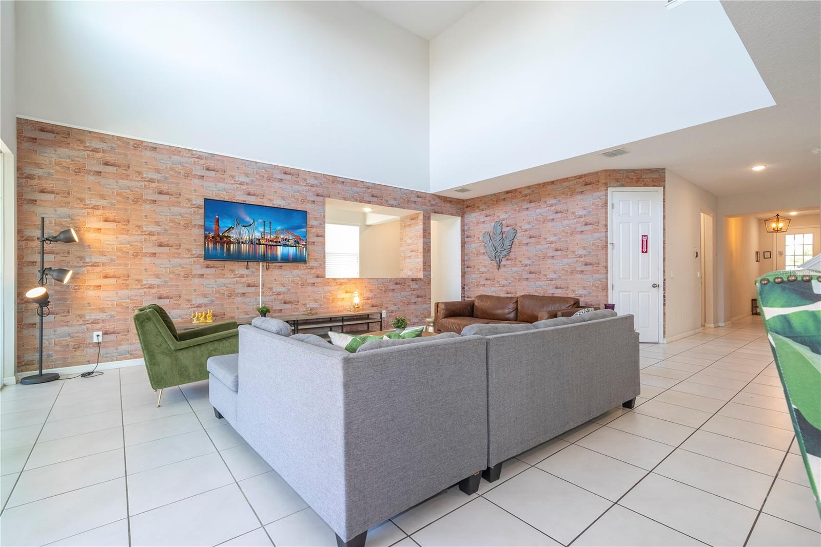 9038 Sunshine Ridge Loop