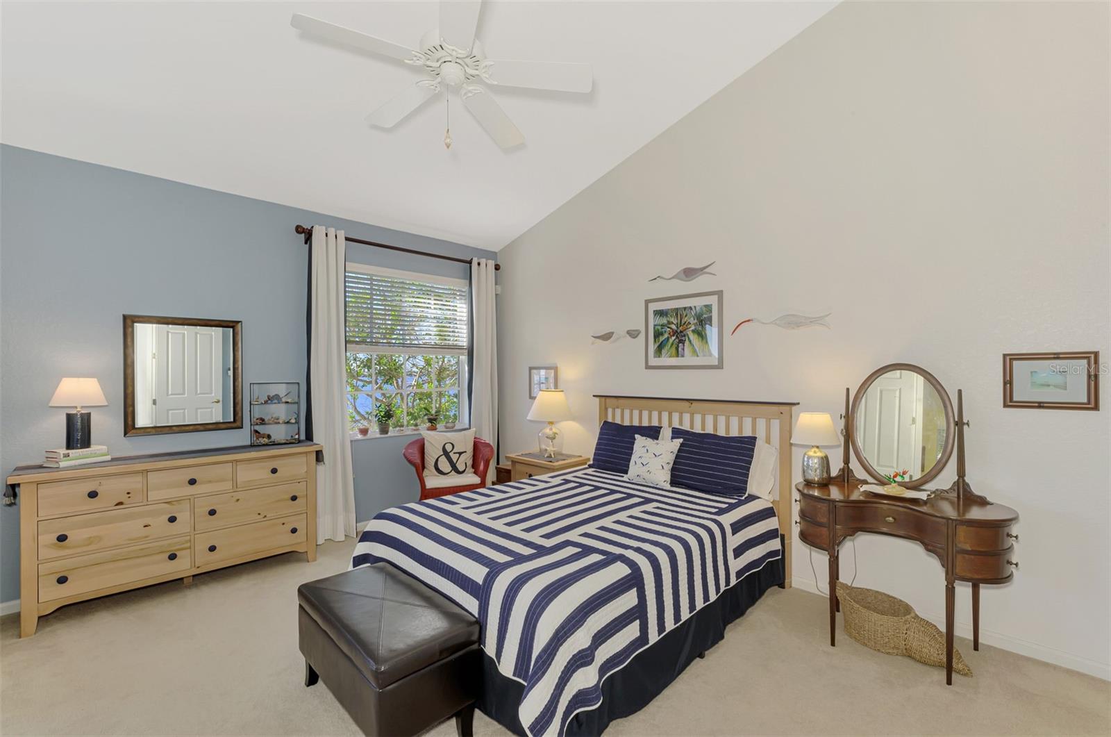 4628 Club Drive H201