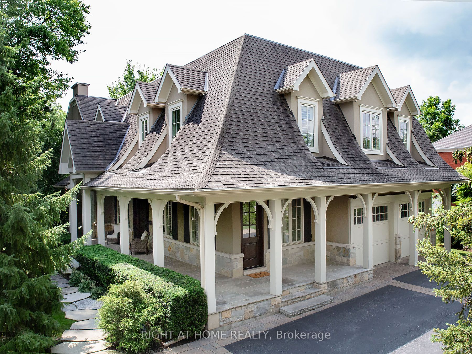 398 W Lakeshore Rd