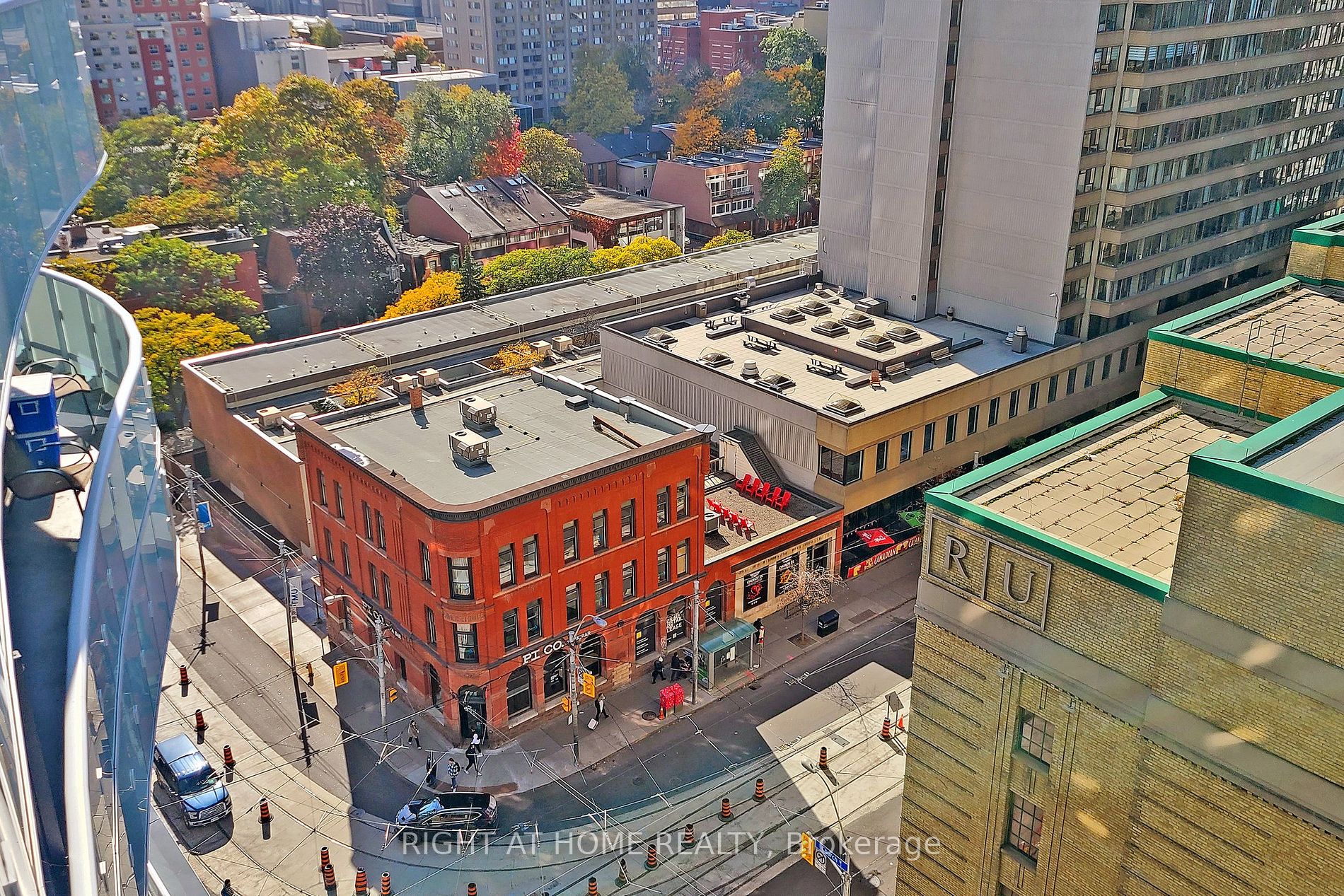 403 Church St 1104