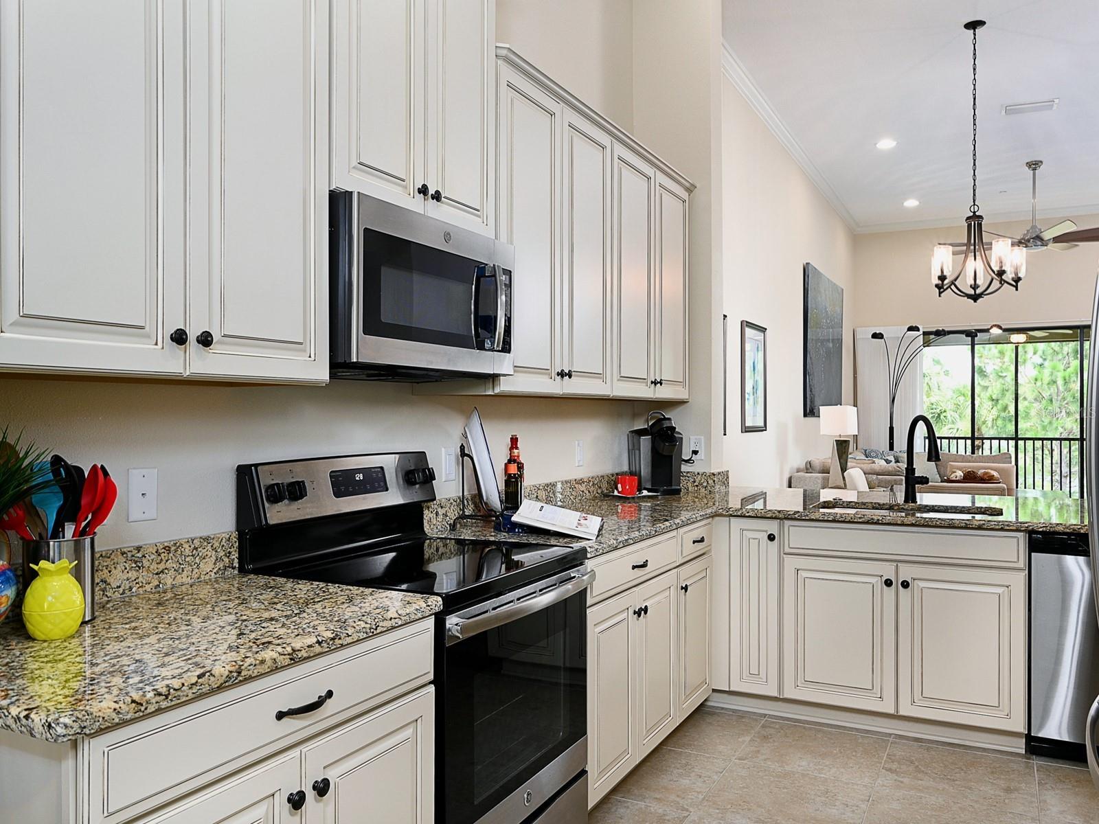 12610 Sorrento Way 204