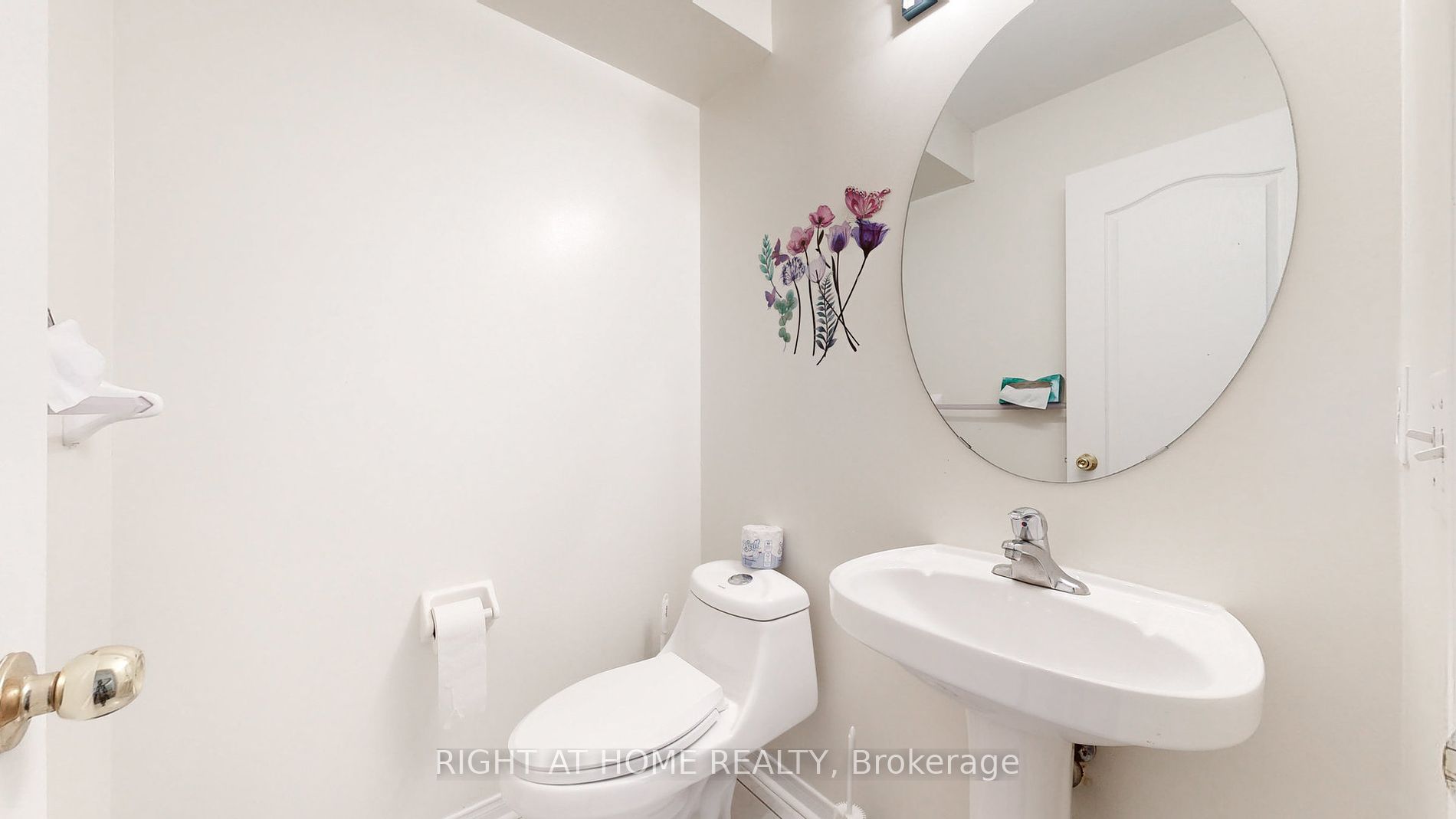 38 Jenkinson Way 131