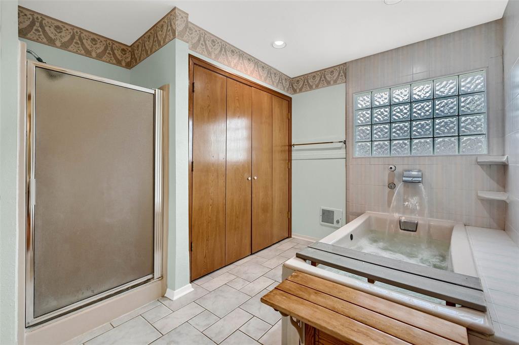 2 Harborview Circle