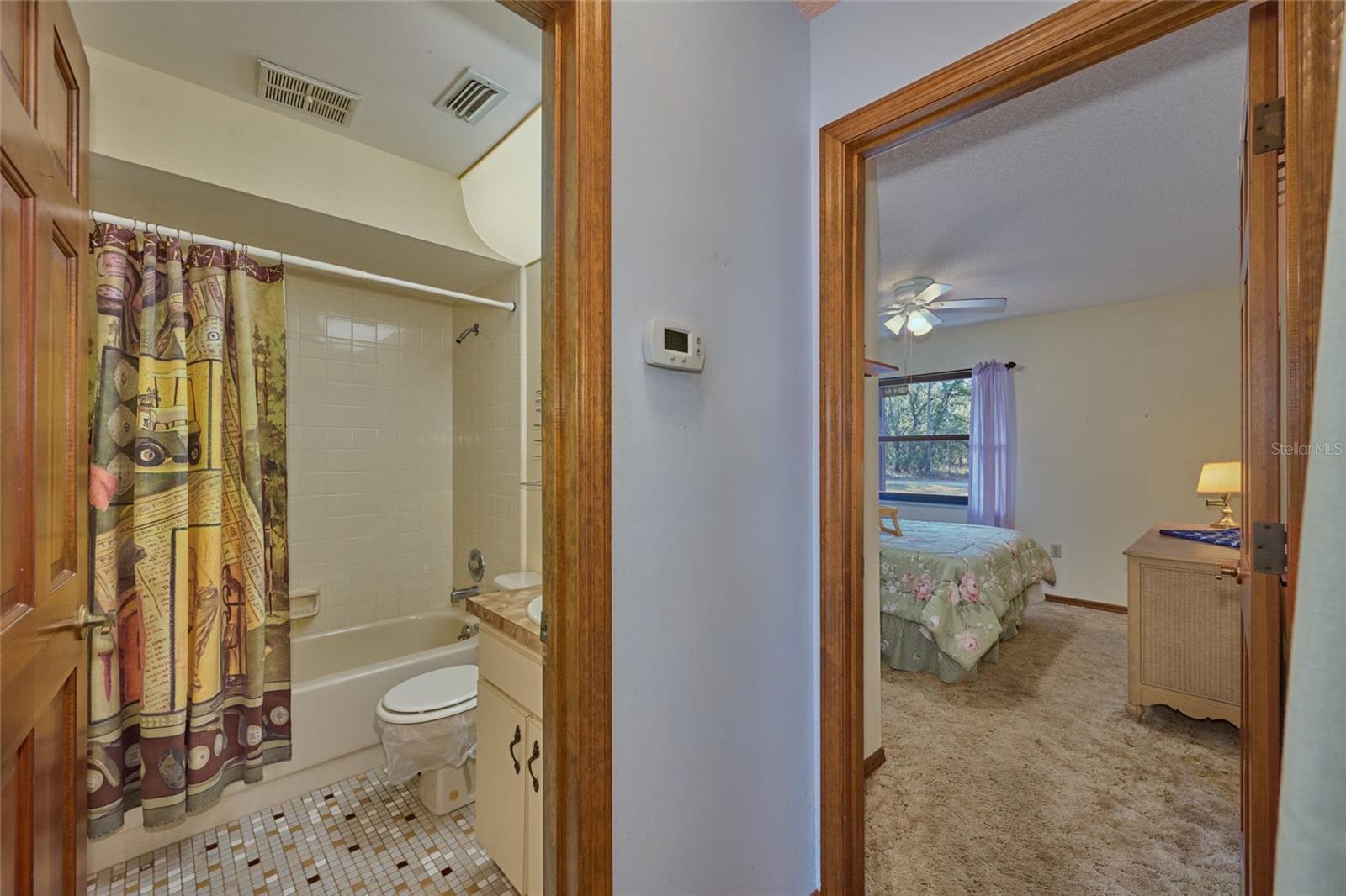 4220 Oleander Drive