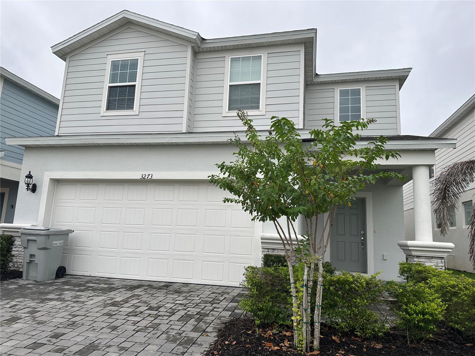 3273 Lilac Way